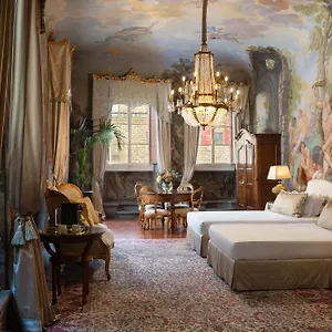 Piazza Pitti Palace - Residenza D'epoca Флоренция