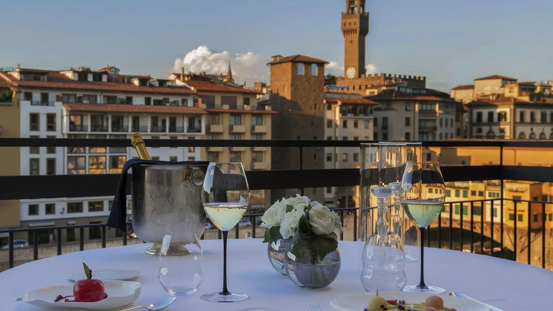 Hotel Lungarno - Lungarno Collection Florence